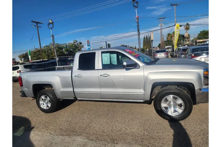 $22999 : 2017 Silverado 1500 LT image 5