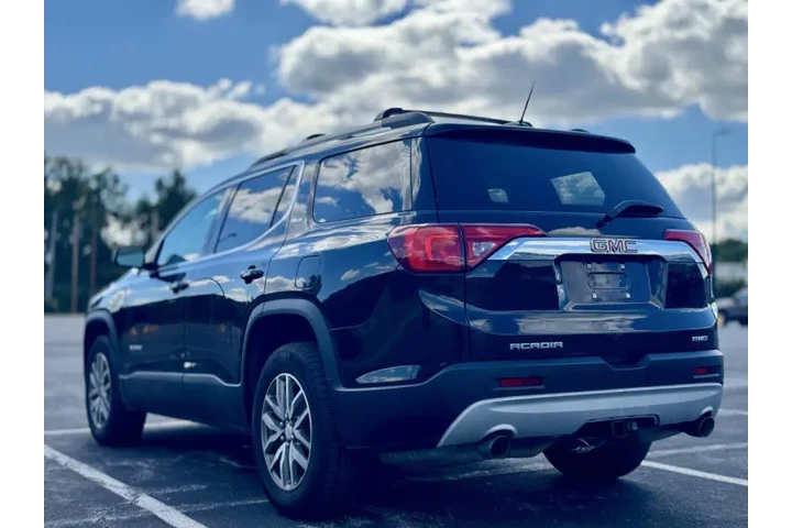 $8999 : 2017 GMC Acadia SLE-2 image 5