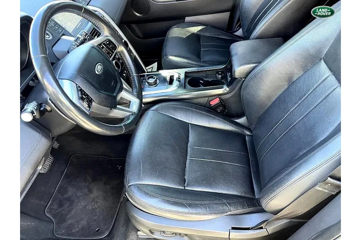 $15990 : 2018 Land Rover Discovery Spo image 10