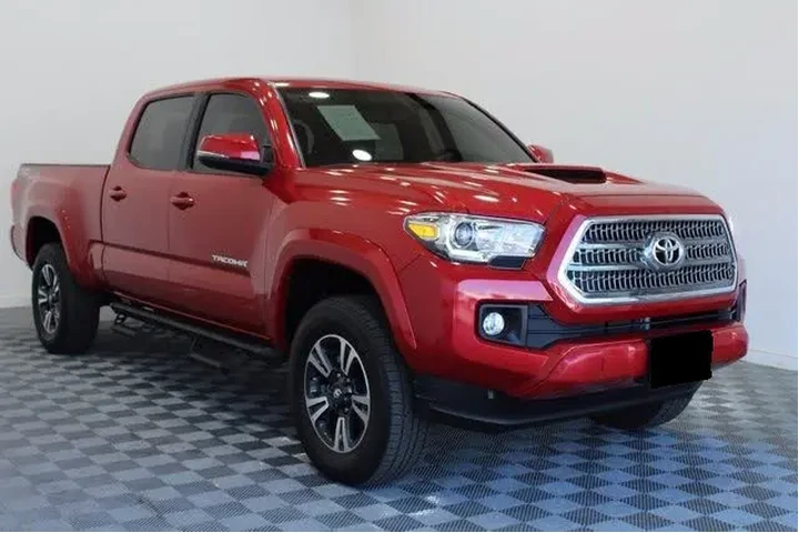 $240000 : TOYOTA TACOMA 2 016 image 2