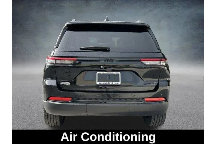 $37986 : Jeep Grand Cherokee 2024 4x2 image 8