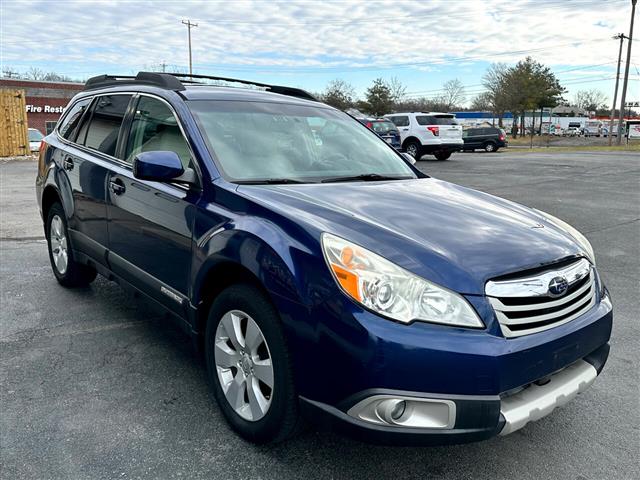 $11995 : 2010 Outback 4dr Wgn H4 Auto image 7