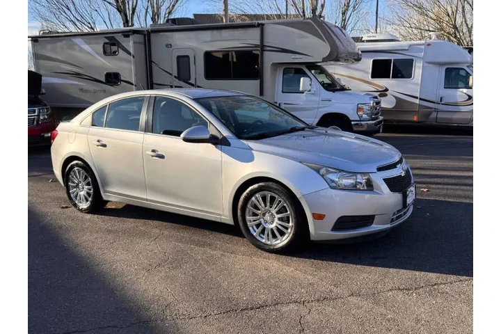 $5995 : 2014 Cruze ECO Auto image 4
