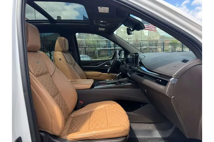 2021 Escalade Sport AWD image 10