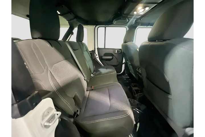 $24500 : Jeep Wrangler Unlimited 2021 image 10