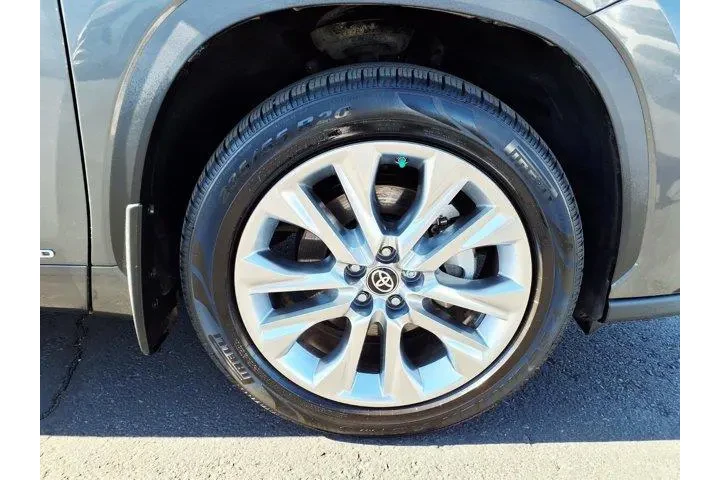 $39187 : Toyota Highlander Hybrid 202 image 9