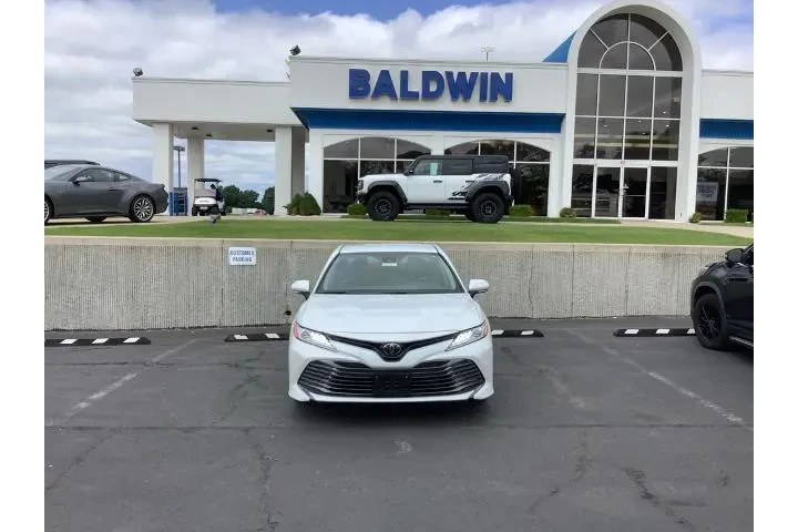 $25950 : Toyota Camry 2019 LE 4dr Sed image 2