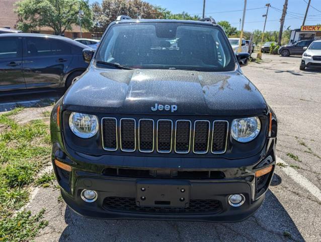 $15000 : 2020 Renegade Latitude image 3