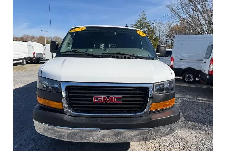 $32900 : GMC Savana 2024 2500 3dr Car image 2