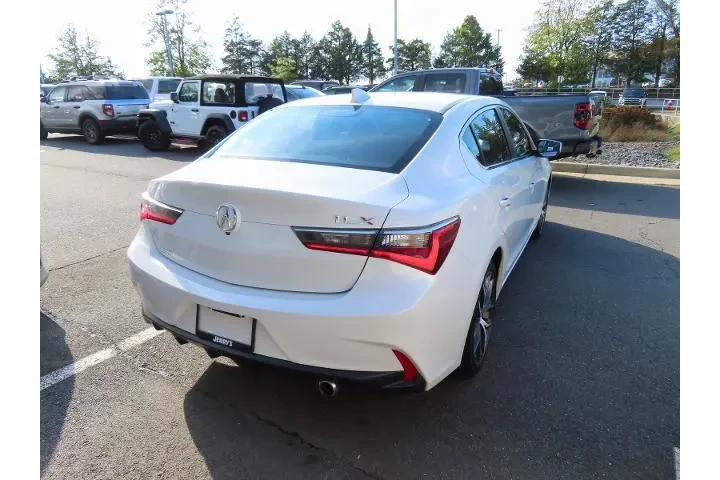 $19700 : Acura ILX 2021 4dr Sedan w/P image 4