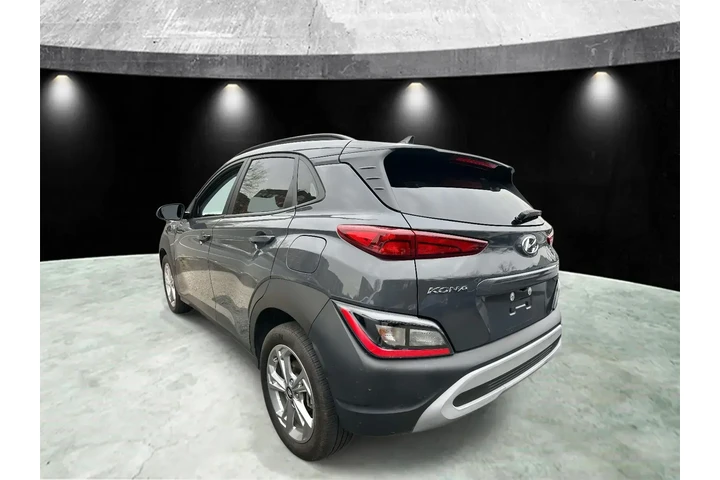 $19985 : Hyundai KONA 2023 AWD SEL 4d image 1