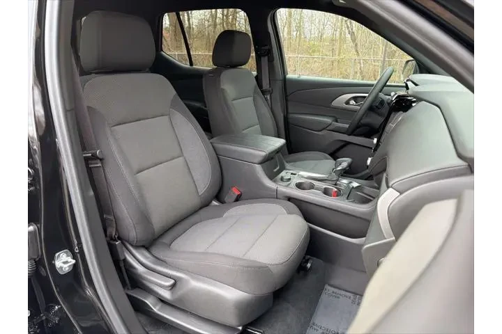 $31999 : Chevrolet Traverse 2023 4x4 image 9