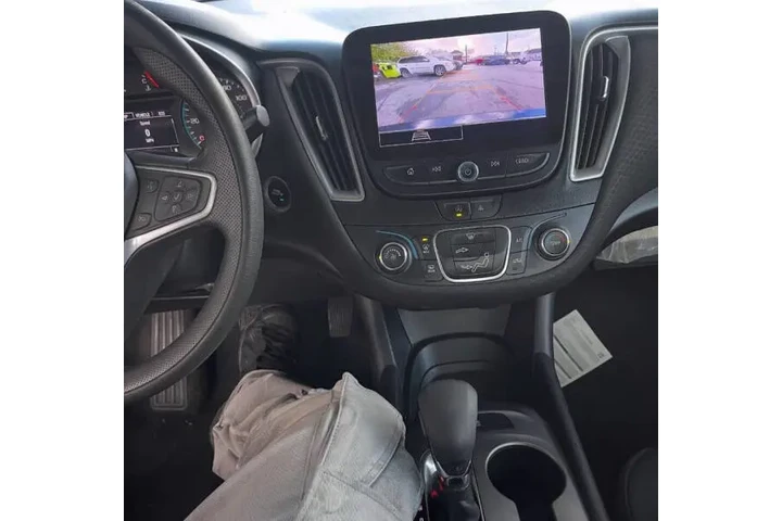 $14499 : 2023 Malibu LS Fleet image 10