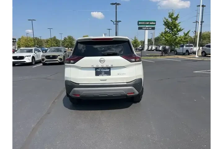 $27980 : Nissan Rogue 2023 AWD SV 4dr image 10