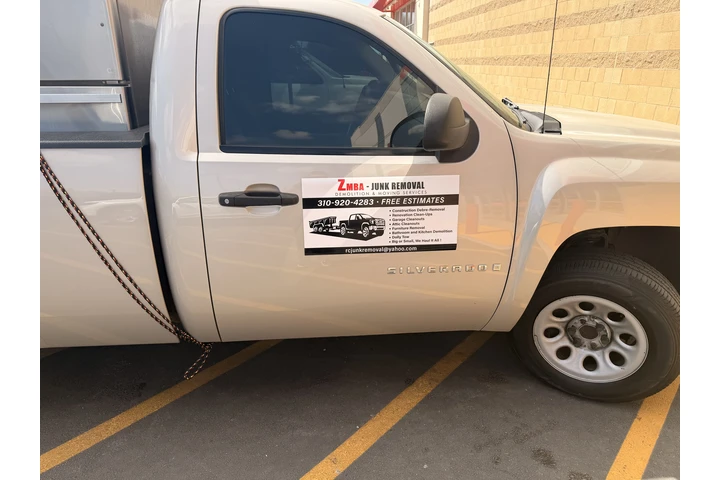 Mudanzas, junk removal demo image 2