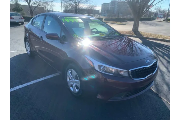 $9995 : 2018 Forte LX image 8
