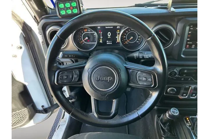 Jeep Wrangler 2020 4x4 Sport image 5