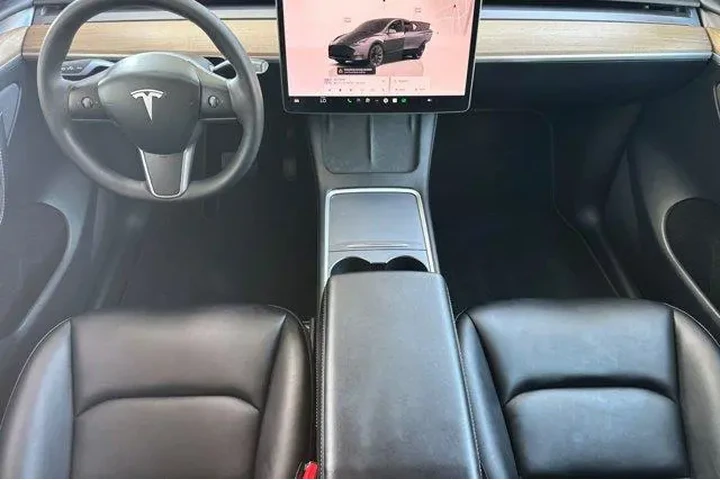$30500 : Tesla Model Y 2023 AWD Long image 6