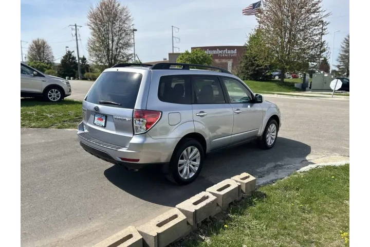 $6990 : 2012 Forester 2.5X Premium image 6