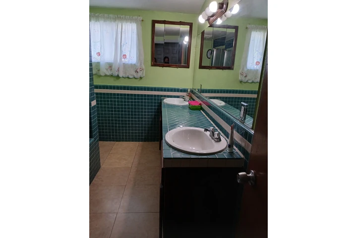 $950 : 1 Cuarto image 3