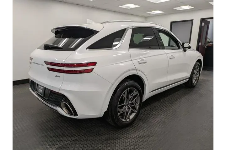 $39900 : Genesis GV70 2023 AWD 2.5T S image 4