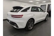 $39900 : Genesis GV70 2023 AWD 2.5T S thumbnail