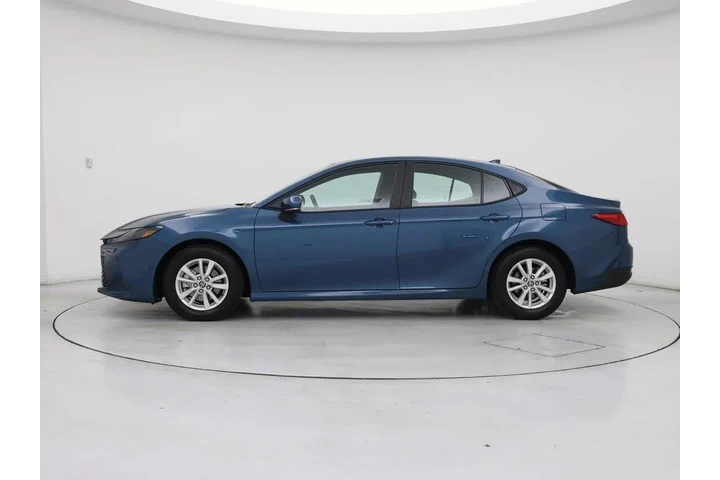$29998 : Toyota Camry 2025 LE 4dr Sed image 3