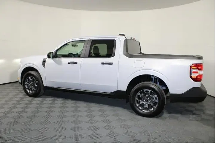 $30300 : Ford Maverick 2025 AWD XLT 4 image 5