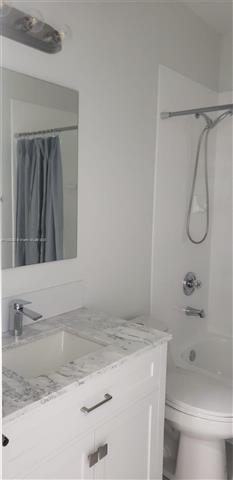 $3200 : Kendall Breeze Townhouse Rent image 5