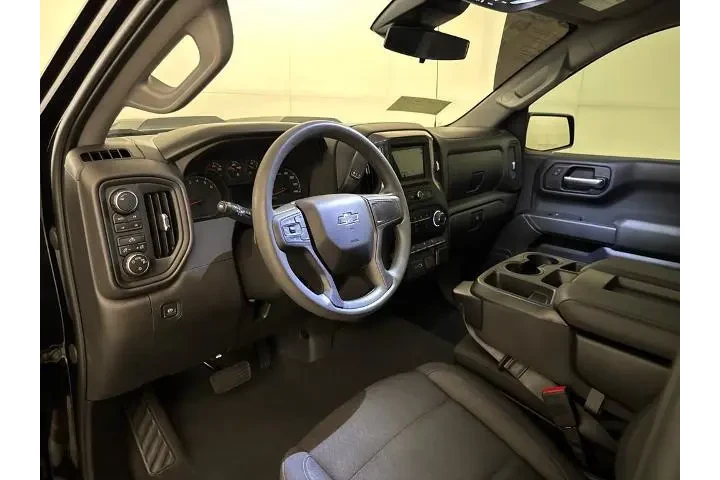 $45750 : Chevrolet Silverado 1500 202 image 6