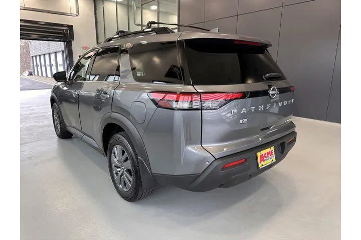 $31195 : Nissan Pathfinder 2024 AWD S image 4