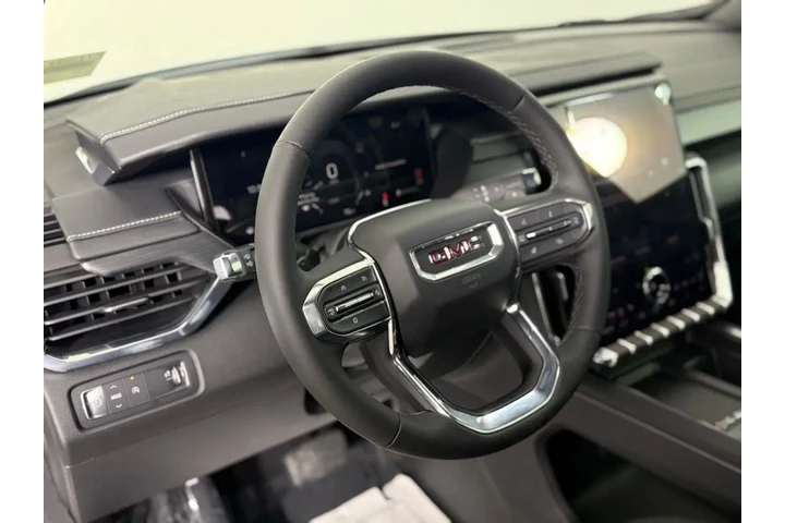 $37920 : GMC Acadia 2025 Elevation 4d image 6