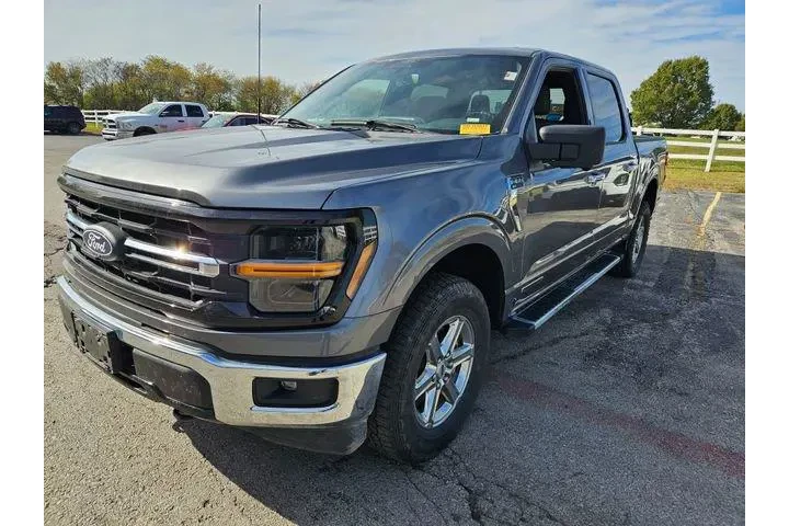 $36000 : Ford F-150 2024 4x4 XLT 4dr image 3