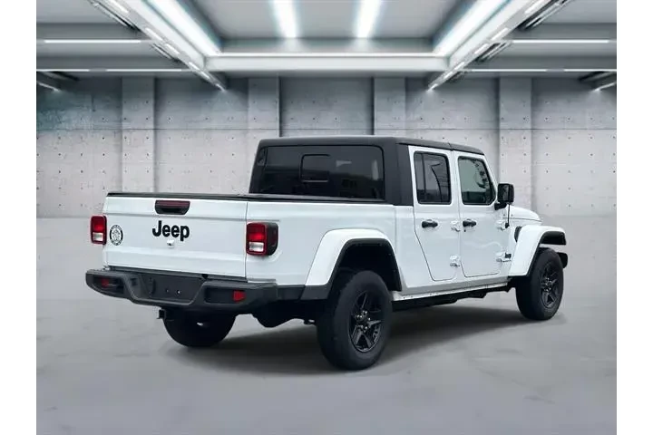 $26594 : Jeep Gladiator 2022 4x4 Will image 5
