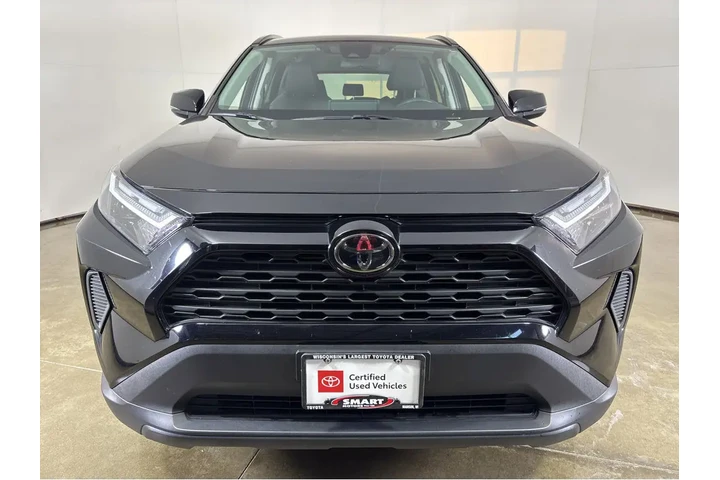 $35989 : Gold Certified2025 RAV4 XLE image 9