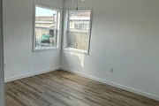 $800 : Beautiful Home...LAKEWOOD,CA thumbnail