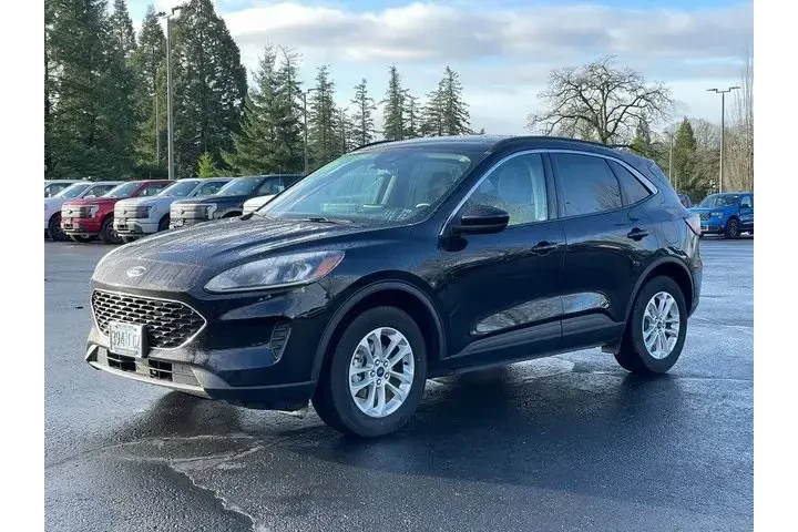 $16983 : Ford Escape 2020 AWD SE 4dr image 7