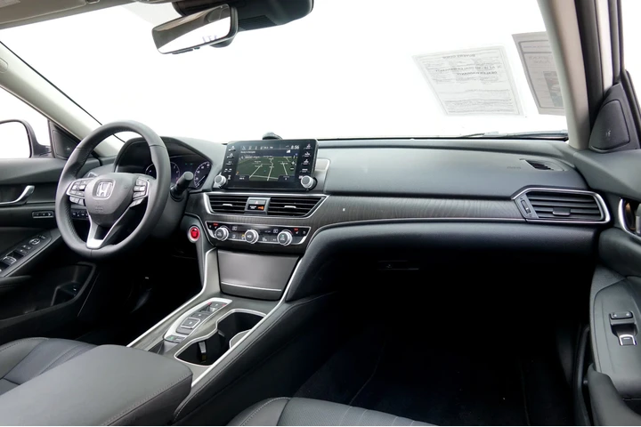 $22700 : 2019 Accord Touring 2.0T image 7
