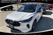 $35250 : 2023 Escape ST-Line SUV I-3 c thumbnail