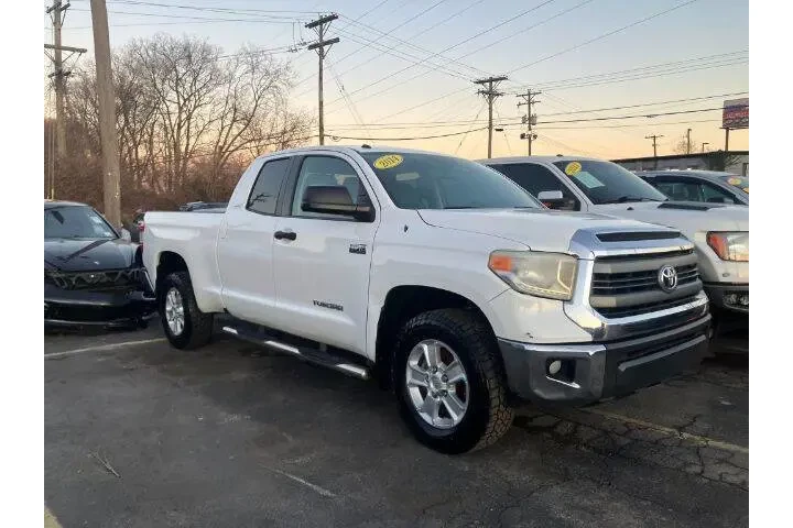 $17500 : 2014 Tundra image 1
