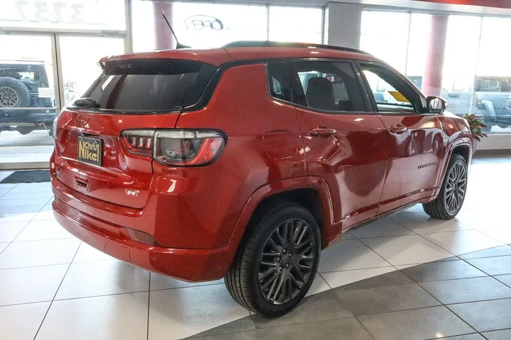 $19488 : 2023 Compass (RED) Edition 4x4 image 5