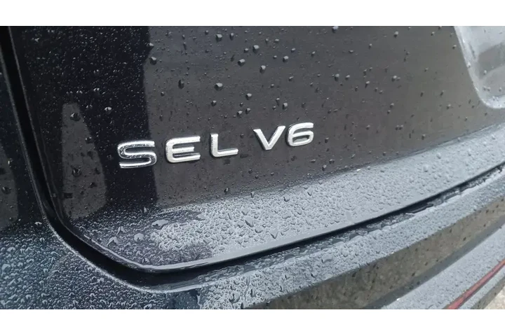 $27677 : Volkswagen Atlas Cross Sport image 3