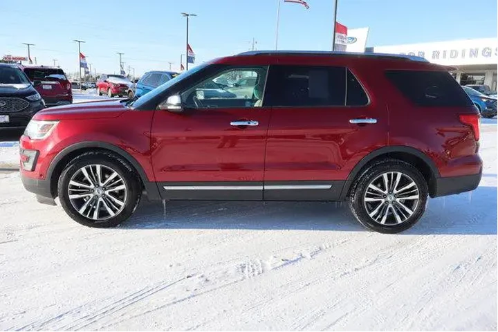 $18990 : Ford Explorer 2017 AWD Plati image 8