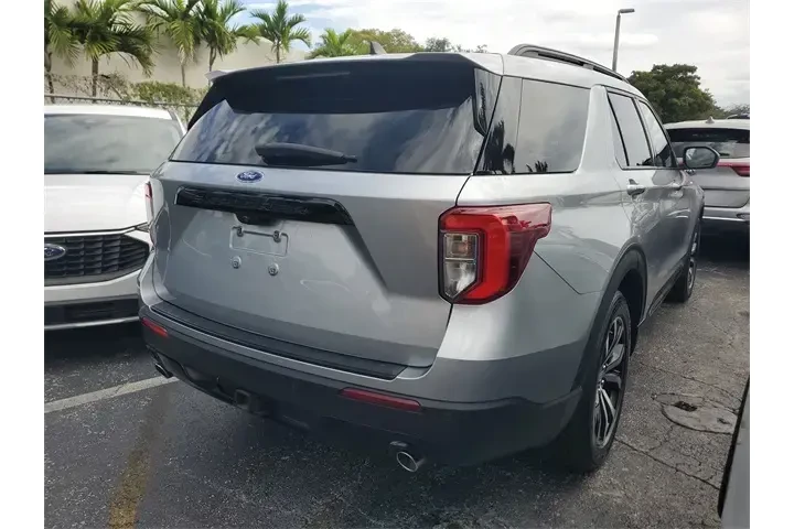 $27990 : Ford Explorer 2022 ST-Line 4 image 3