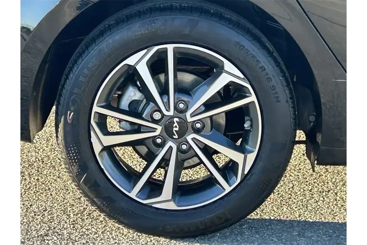 $16434 : Kia Forte 2023 LX 4dr Sedan image 7