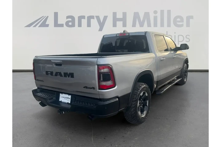 $33365 : Ram 1500 2020 4x4 Rebel 4dr image 5