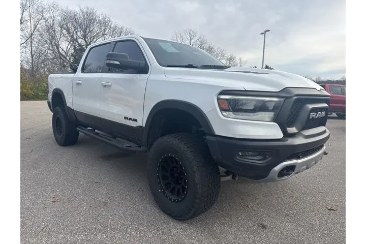 $31557 : Ram 1500 2020 4x4 Rebel 4dr image 2