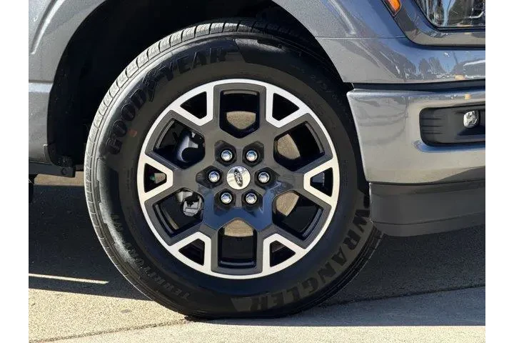 $35148 : Ford F-150 2024 4x2 STX 4dr image 3