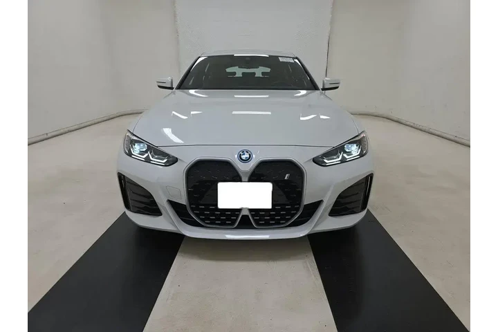 $31490 : BMW i4 2023 eDrive40 Gran Co image 2