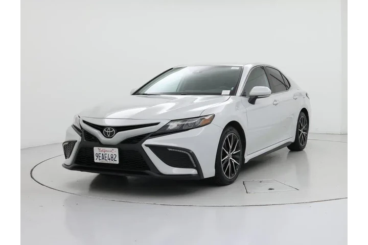$26998 : Toyota Camry 2023 SE 4dr Sed image 4